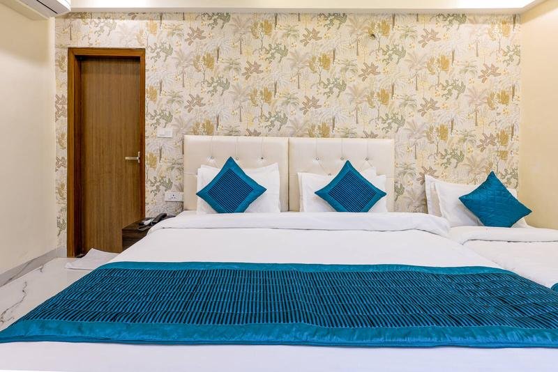 An Executive room made up as a king